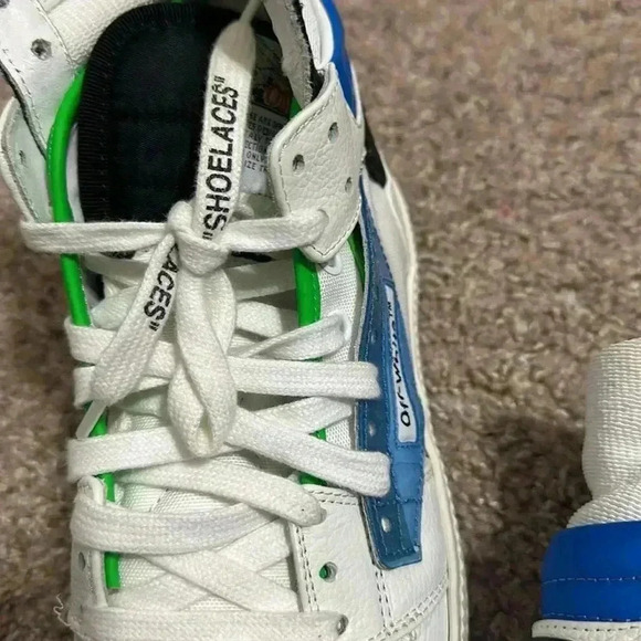 Off-White - Picture 9 of 11